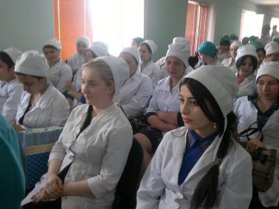 В Каспийском медицинском училище им.А.Алиева прошел круглый стол по духовно-нравственному воспитанию молодежи.