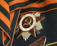С 90-летним юбилеем ветерана великой отечественной Ивана Васильевича поздравили сотрудники центра социального обслуживания населения.