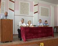 Предостеречь подростков от пагубного влияния сомнительных компаний попытались ответственные службы города.