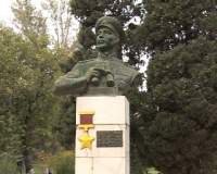 106-й день рождения героя Советского Союза Магомеда Гаджиева отметили в городской гимназии.