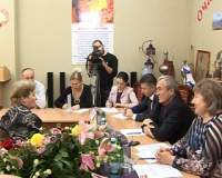 Жалобы горожан в общественной приемной «Единой России» выслушал глава муниципального образования Джамалудин Омаров.
