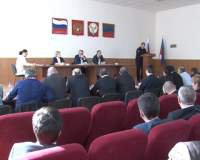 Руководители городских служб отчитались о деятельности за год и поделились проблемами.