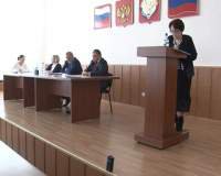 Годовой отчет главы города стал основным вопросом на сессии собрания депутатов.