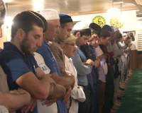 В центральной джума-мечети ежедневно проходит Ифтар и сотни правоверных мусульман совершают желательный намаз- Таравих.