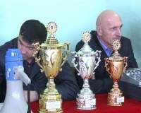 в СОШ №4 провели общешкольные соревнования посвященные международному  "Дню бегуна" на кубок олимпийского чемпиона по боксу Гайдарбека Гайда
