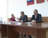Cоциально-экономическое развитие города, формирование бюджета на 2015 год – эти и другие вопросы обсуждались на сессии собрания депутатов.