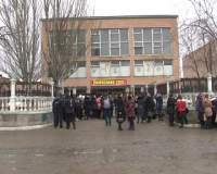 В Каспийске прошла ярмарка вакансий "Выпускник -2015"
