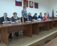 В честь 20-летия со дня образования НС РД с активом города Каспийска встретился депутат НС Сергей Акулиничев.
