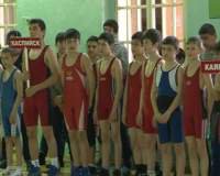 В Каспийске стартовало зональное первенство РД по вольной борьбе зоны "Юг" среди борцов 2001-2002 г.р.