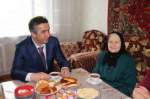 Словом и делом поддержал глава Каспийска семью Кавыршиных