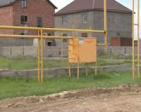 Служба МУП "Каспийскгаз" продолжает работы по проводке нового газопровода высокого давления в микрорайоне "Кемпинг"