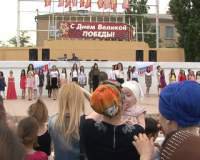 На городской площади прошел праздничный концерт приуроченный ко Дню защиты детей.