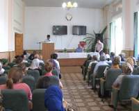 День медицинского работника отметили торжественным собранием в актовом зале поликлиники.