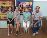 Юные художники Каспийска приехали со Всероссийского пленэра с благодарственными грамотами и яркими впечатлениями.