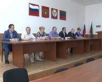 Меры по снижению статистики несчастных случаев на воде, состояние мусорной свалки, налоговые сборы-основные вопросы еженедельного совещания.