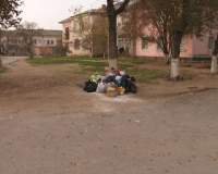 Нужны ли в Каспийске мусорные контейнеры? К чему приводят стихийные свалки на улицах города